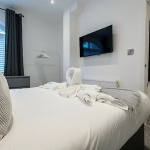 Hull Centre Converted Brewery 4 Apartment Kingston upon Hull