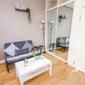 studio-flat-near-liverpool-st-shoreditch-london.brighton-hotels-england.com/